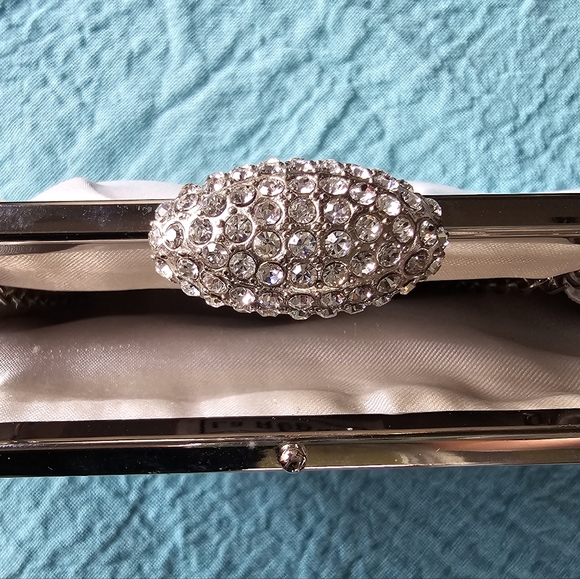 Vintage La Regale Clutch/Shoulder Bag with rhinestone clasp closure (light grey/ - Picture 5 of 10